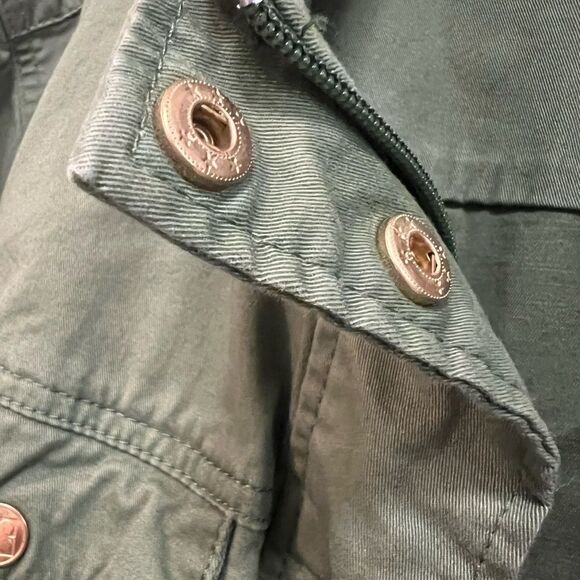 Liz Claiborne size 1X army green jacket with gold tone metal - Picture 7 of 10